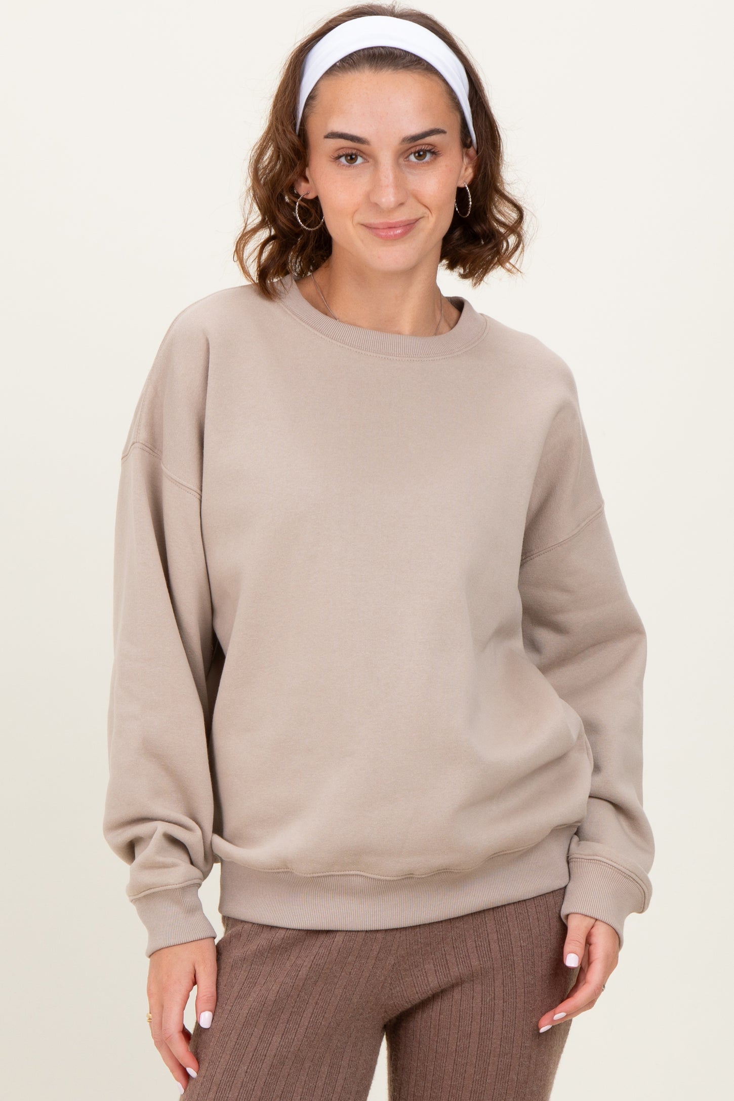 Beige Basic Fleece Crewneck Maternity Sweatshirt