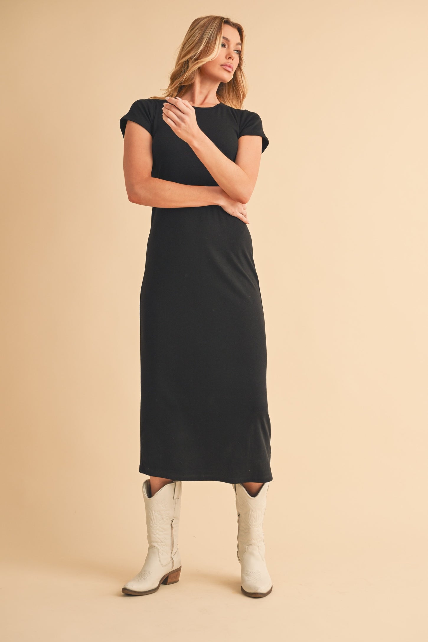 Black Basic Crewneck Midi Dress