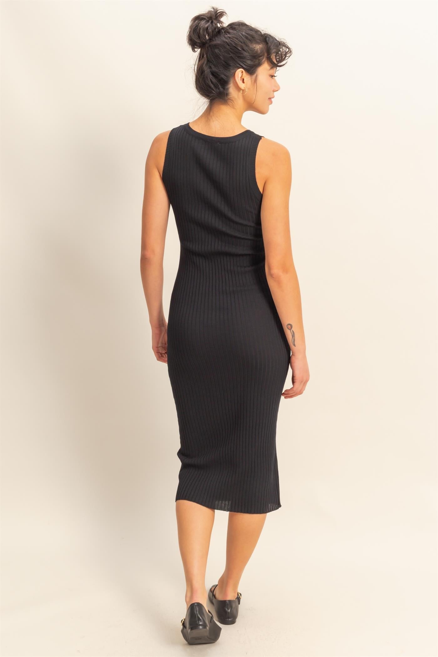 Black Ribbed Sleeveless Midi Dress