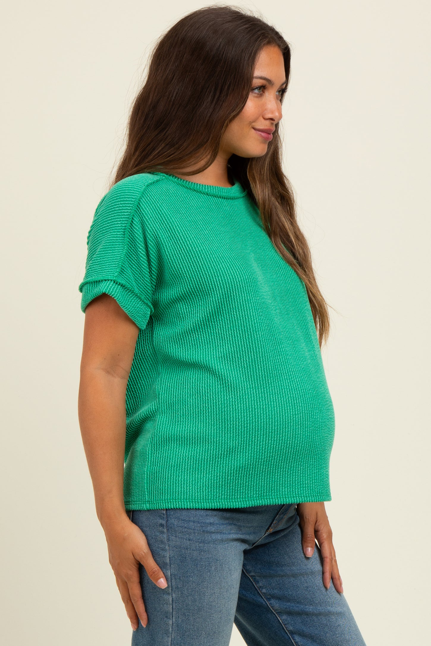 Green Exposed Seam Short Sleeve Maternity Top