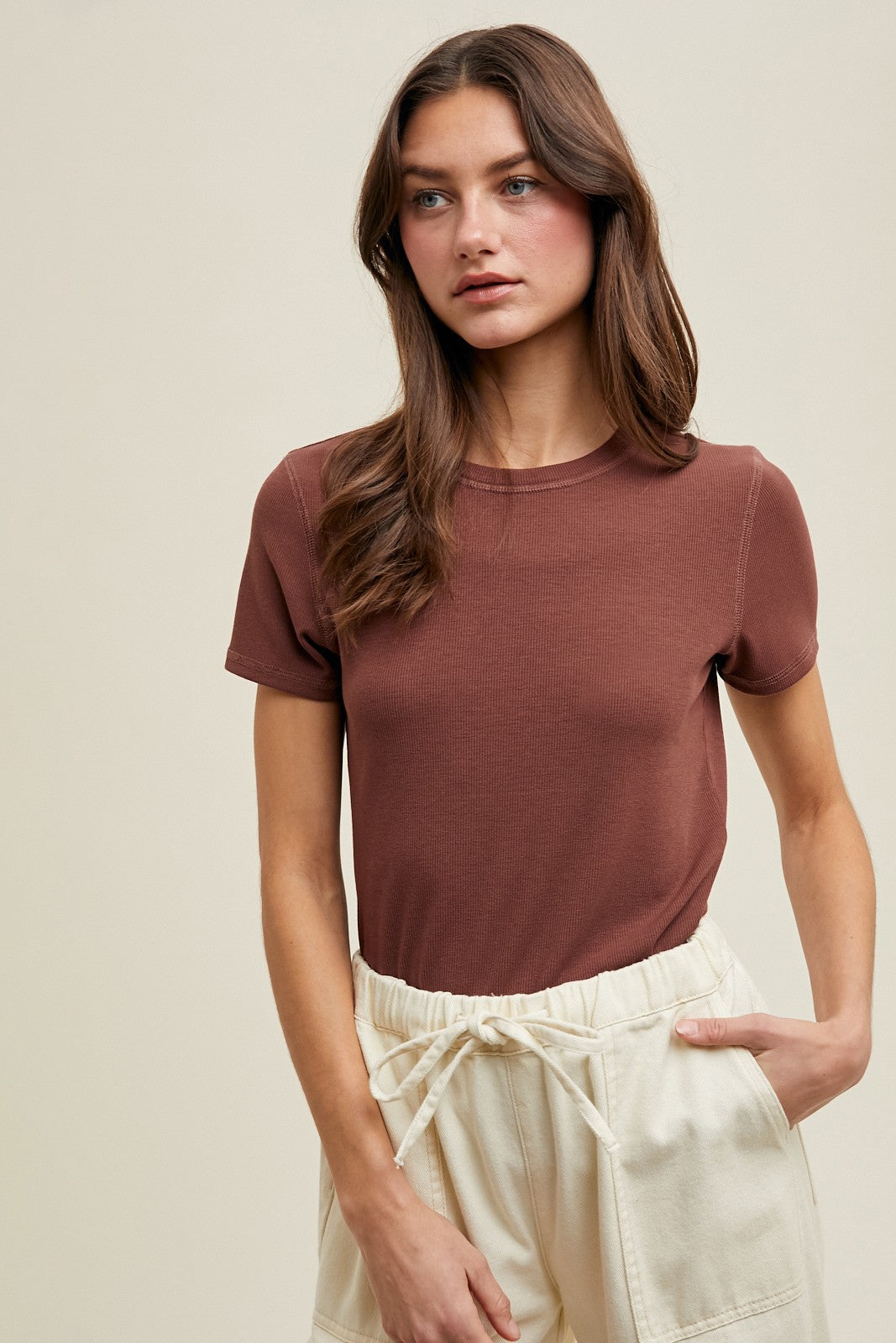 Brown Ribbed Short Sleeve Curved Hem Maternity Top