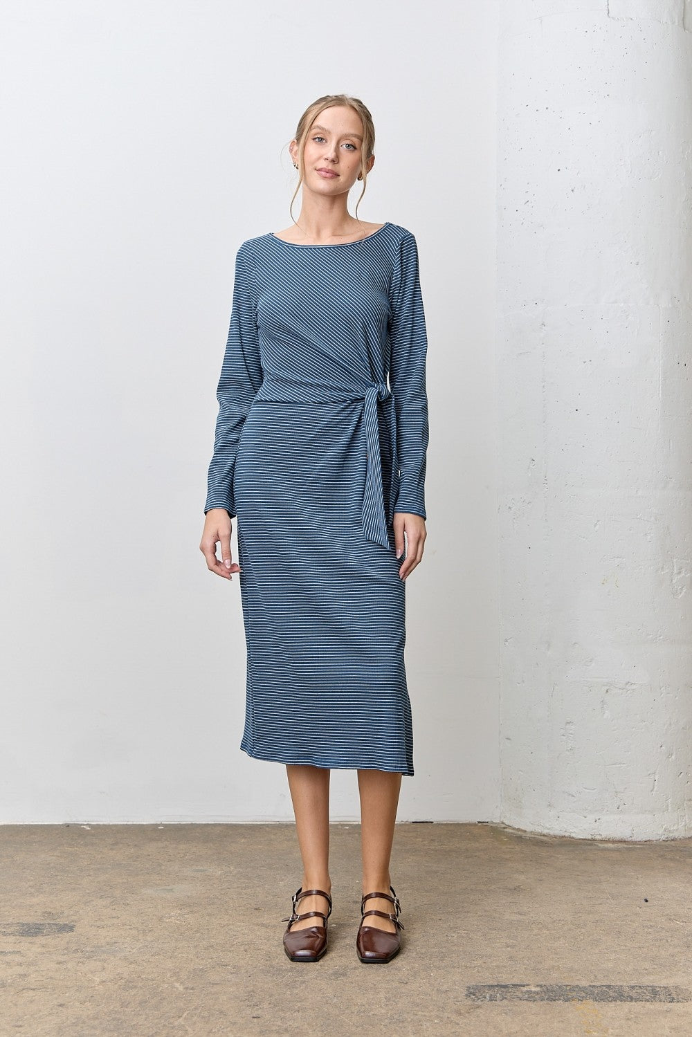 Navy Side Tie Long Sleeve Midi Dress
