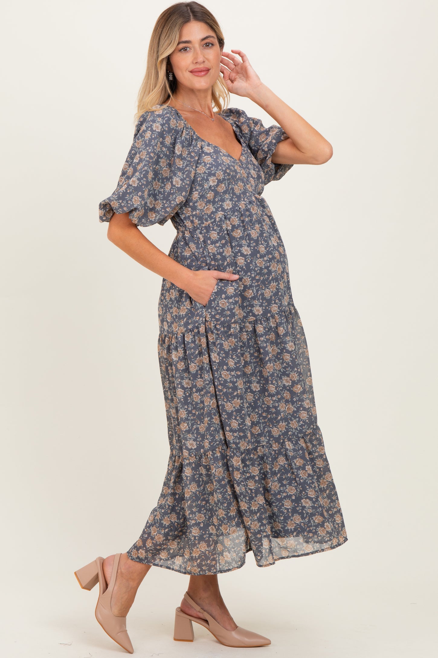 Blue Floral Sweetheart Neckline Puff Sleeve Maternity Maxi Dress
