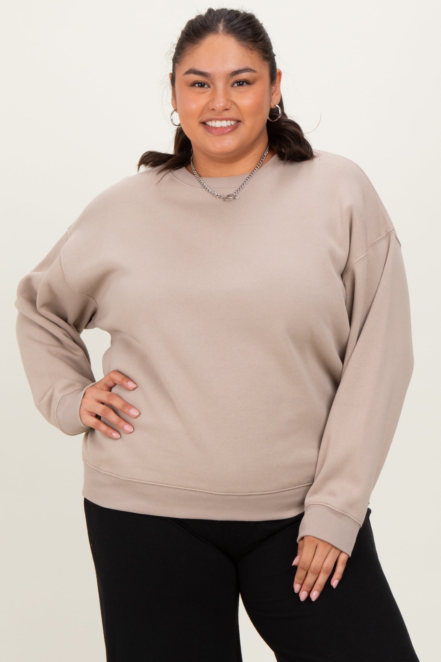 Beige Basic Fleece Crewneck Maternity Sweatshirt