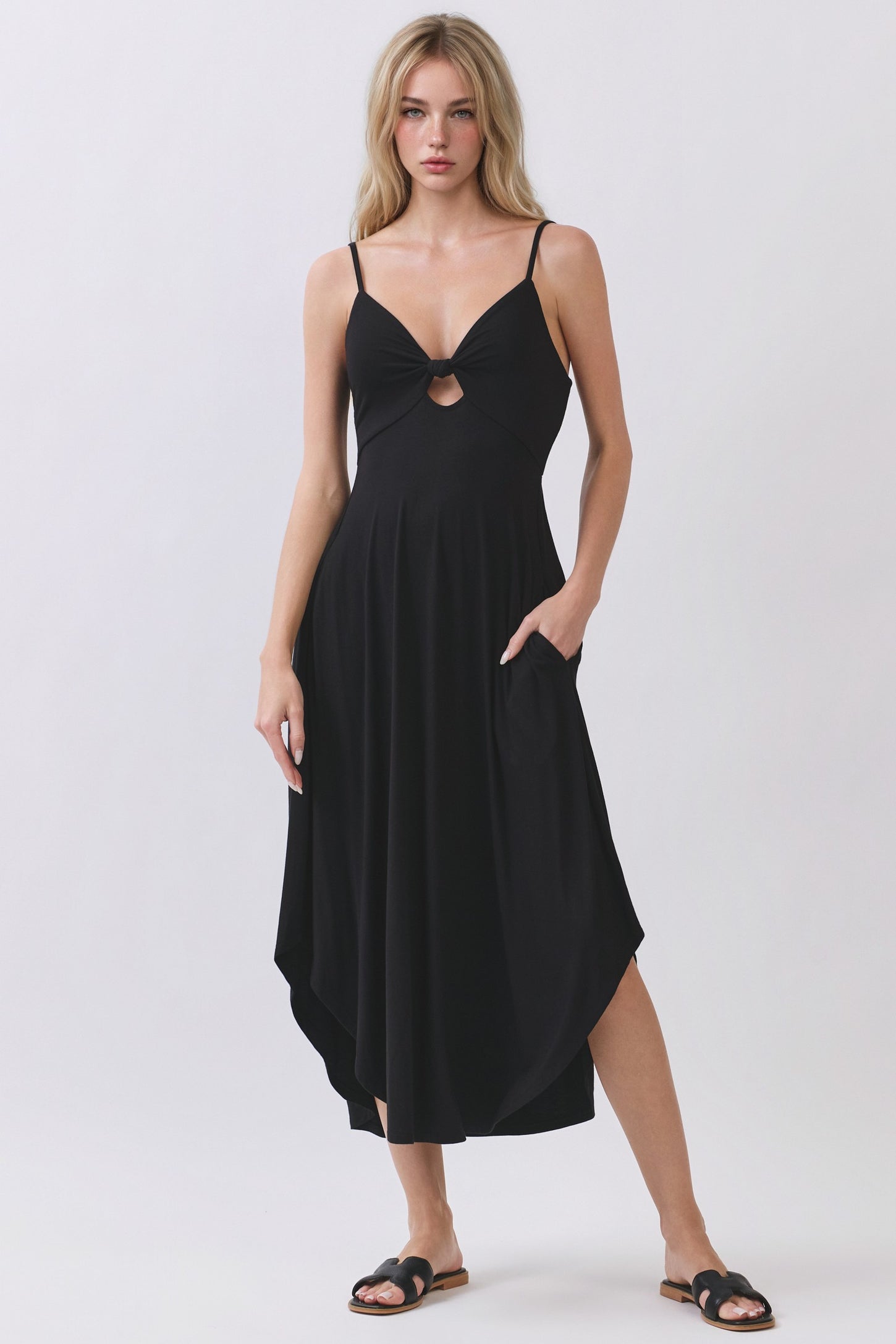 Black Solid V-Neck Cami Dress PinkBlush Black Solid V-Neck Cami Dress PinkBlush