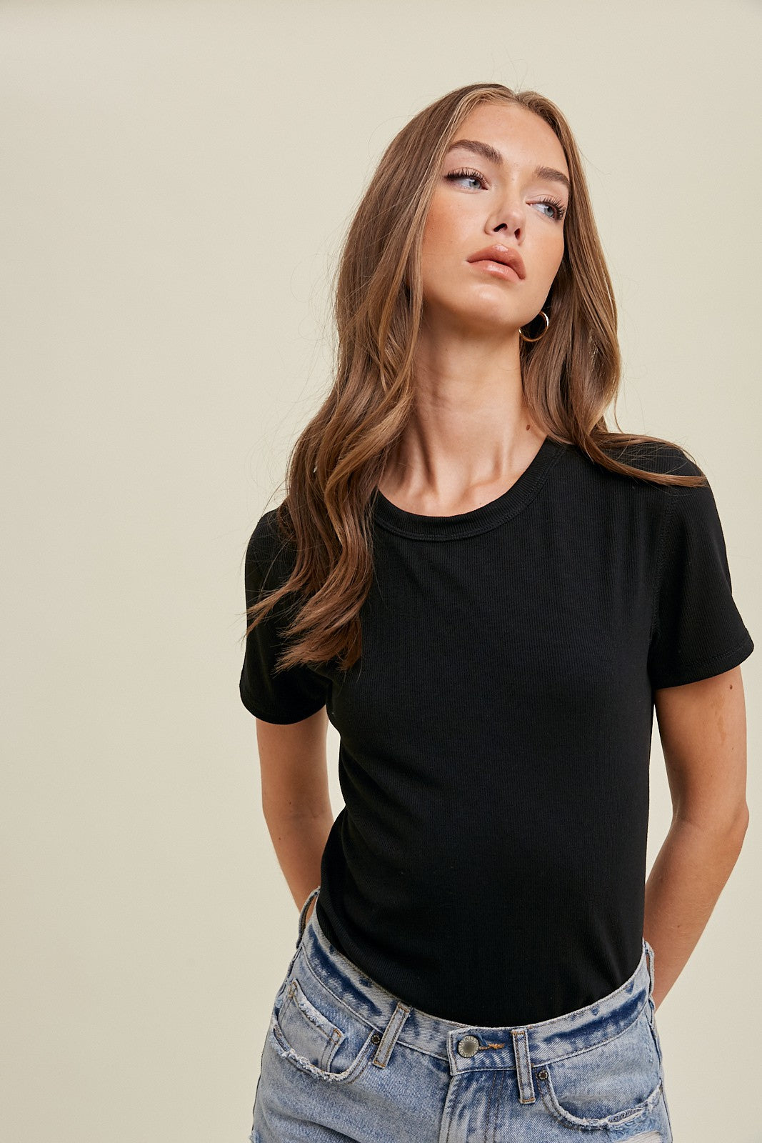 Black Ribbed Short Sleeve Curved Hem Maternity Top