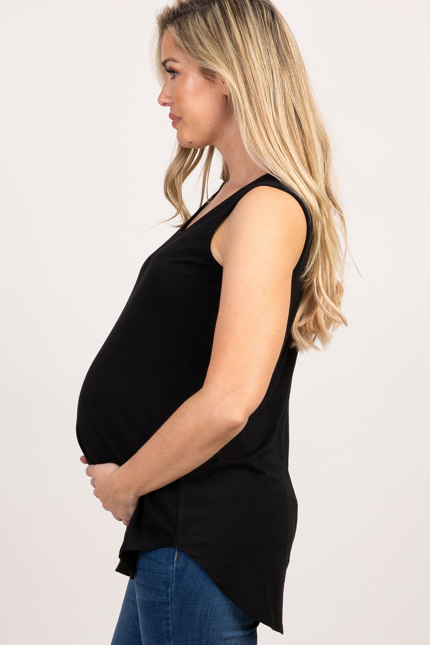 Black Basic Sleeveless Maternity Top